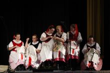 L.Sliače - nositelia trad&iacute;cii